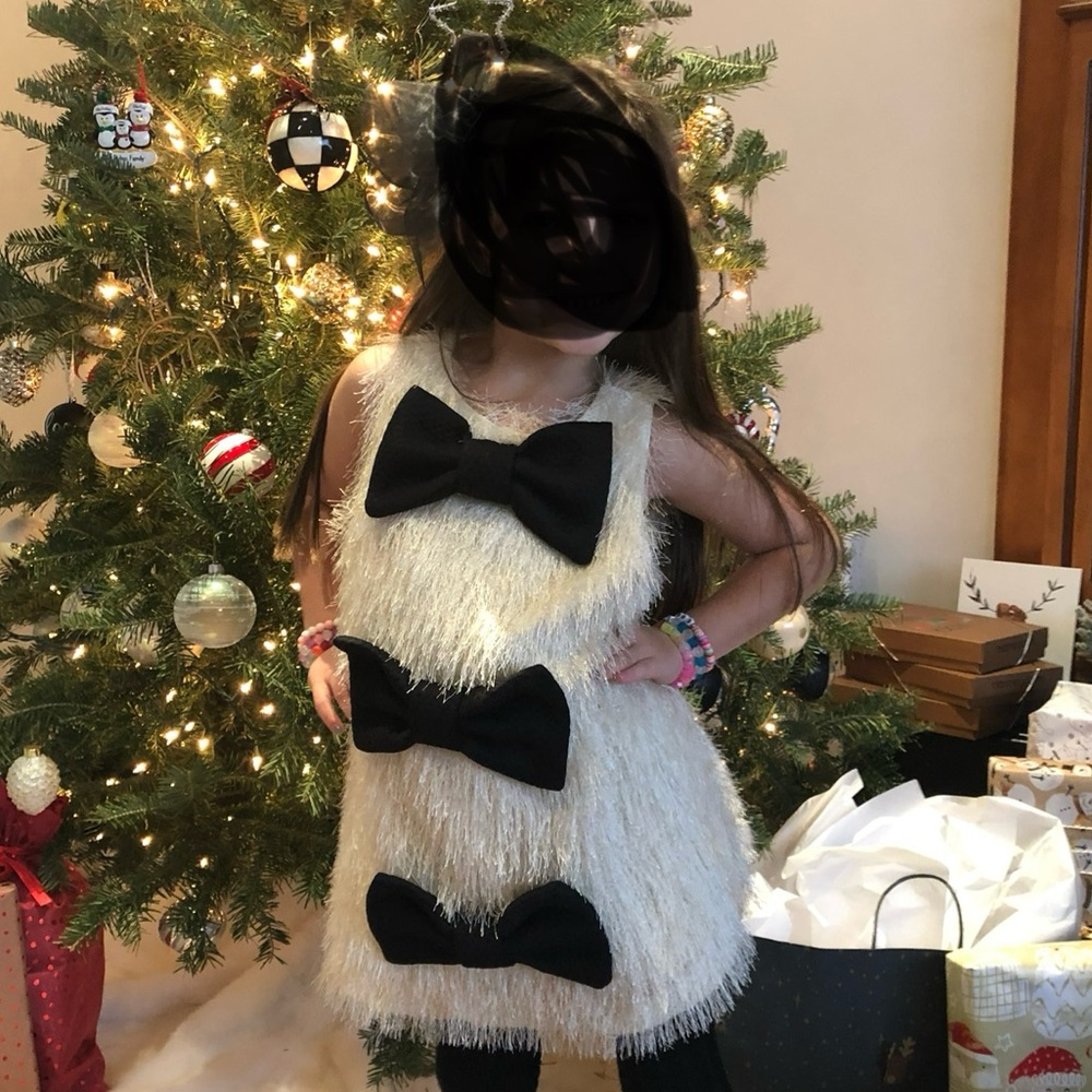 Wauw Capau cream and black bow dress (size 5-6) - Picture 2 of 4